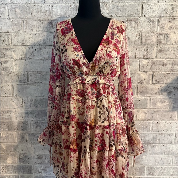 Free People Dresses & Skirts - Free People Floral Tiered V-Neck Long Sleeve Dress in Cream and Pink